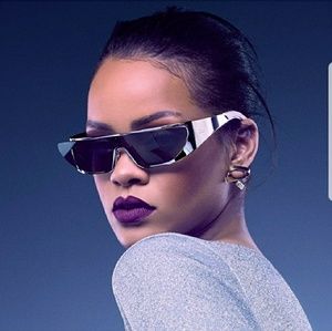 New Christian Dior sunglasses (Rihanna 3ygot)